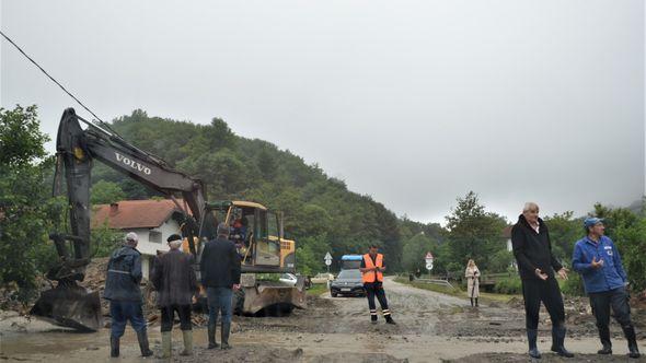 Haos u Sapni nakon poplava - Avaz