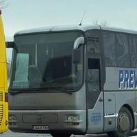 U Sremskoj Mitrovici kamenovan autobus iz bh. entiteta RS, policija traga za počiniocem