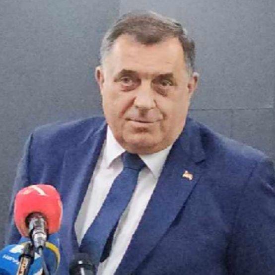 Dodik novinaru Avdi Avdiću: "Jel', kako ti je Osmica, majke ti"