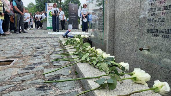 Obilježavanje Dana nestalih općine Ilijaš - Avaz