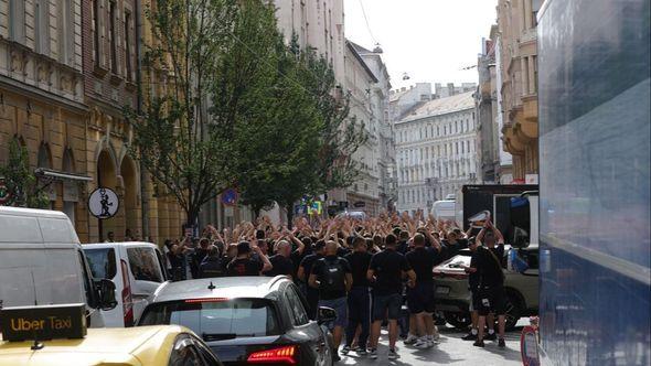 BH Fanatikosi u Budimpešti - Avaz