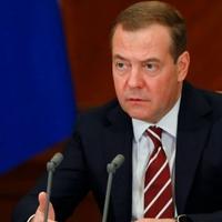 Medvedev: Ne isključujem upotrebu nuklearnog oružja