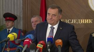 Ne ide mu historija: Dodik najavio izgradnju spomenika, ali ne zna kome