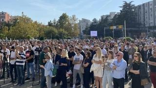 Veliki protesti roditelja u Crnoj Gori: Prijevremeno pušten dječak koji je izbo školskog druga