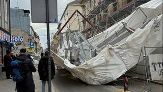 U centru Zagreba se srušila skela: Sumnja se da je jedna osoba zatrpana