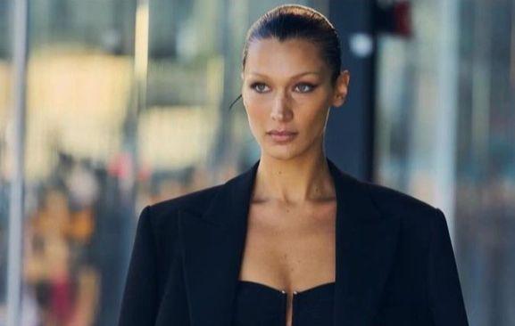 Bella Hadid - Avaz