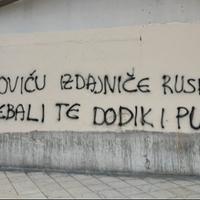 Osvanuli grafiti u Splitu: "Milanoviću, dođi u Split ako smiješ, ruska prostitutko"