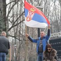 Stižu autobusi, stižu građani: Nastavlja se miting ispred Narodne skupštine Republike Srpske