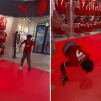 Poznati youtuber želio pokazati fudbalsko umijeće: Pokušao je driblati Ibrahimovića, završio je na podu