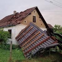 Poginuo radnik "Elektrokrajine" dok je sanirao štetu od nevremena