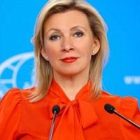 Zaharova: Makron priprema vojsku za sukob s Rusijom