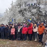 Emotivno / Na Bobovcu recitirana pjesma Alekse Šantića "Ostajte ovdje"