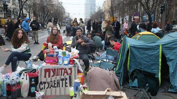 Protest u Beogradu - Avaz