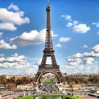 Užas u Parizu: Pet muškaraca silovalo turistkinju kod Ajfelovog tornja