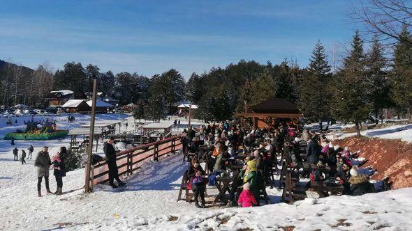 Povećan broj turista u BiH - Avaz