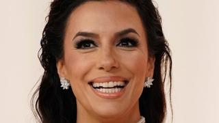 Eva Longoria zasjenila puno mlađe kolegice: Pokazala duboki dekolte