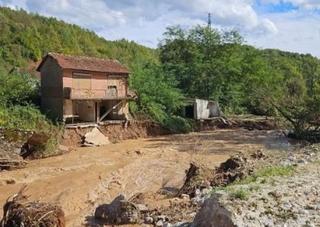 Sela u dolini Neretvice bez struje i vode, u mjestu Obri odnesen most