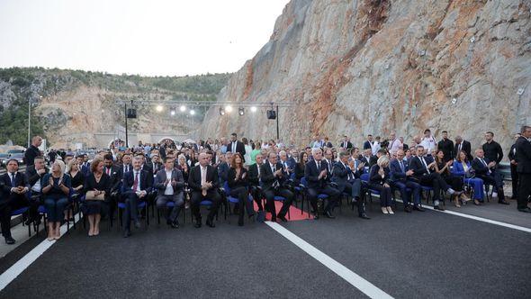 Otvaranje dionice autoputa - Avaz