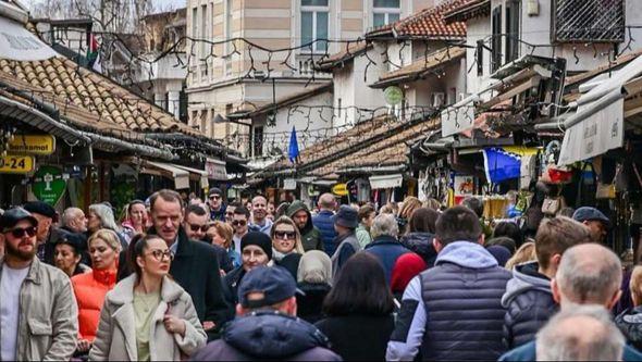 Turisti tokom posjete Sarajevu - Avaz