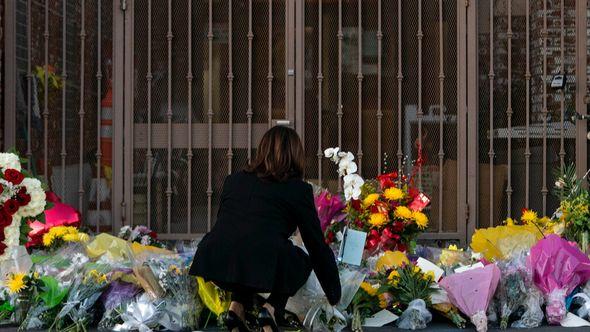 Vice President Kamala Harris lays flowers at a memorial set up outside Star Dance Studio in Monterey Park - Avaz