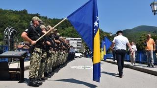 Predaja raporta i defile gradom: U toku obilježavanje Dana uspostave MUP-a BPK Goražde