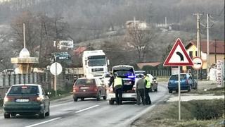 MUP TK objavio detalje napada na policajce u Gračanici kojom prilikom je jedan teško povrijeđen