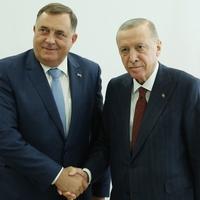 Da li je Erdoan ponudio Dodiku novac da uvede Bakira u vlast