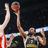 Ratovi saopćenjima nakon drame: Partizan tvrdi da su im rekli da se utakmica nastavlja za 24 sata, Zvezda već slavi titulu