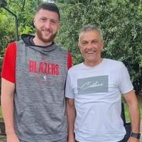 Susret legendi: Jusuf Nurkić i Velibor Pudar na kafi u Mostaru