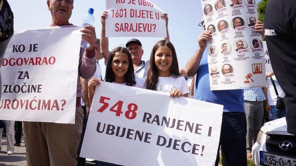 Protest ispred Tužilaštva i Suda BiH - Avaz