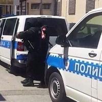 Vozači iz Tešnja i Stanara pokušali podmititi policajce: Ubacivali im novac u vozilo i fasciklu s prekršajnim nalozima