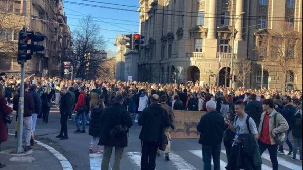 Protest u Beogradu - Avaz