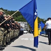 Predaja raporta i defile gradom: U toku obilježavanje Dana uspostave MUP-a BPK Goražde