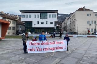 Brojni građani i porodice došli da dočekaju bh. heroje iz Turske: "Ovo su trenutno najvažniji ljudi u državi"