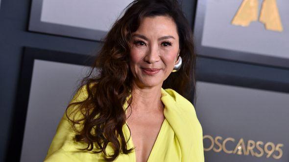 Michelle Yeoh - Avaz