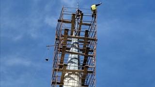 Postavljen alem na 22. džamiju koja se obnavlja u Srebrenici