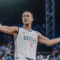 Srbija deklasirala SAD u basketu, pa proslavila uz hit Nade Topčagić