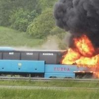 Drama u Hrvatskoj: Autobus se zapalio na autoputu, spašeno 17 putnika