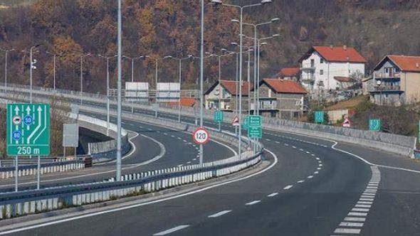 Zenica jug - Zenica sjever - Avaz