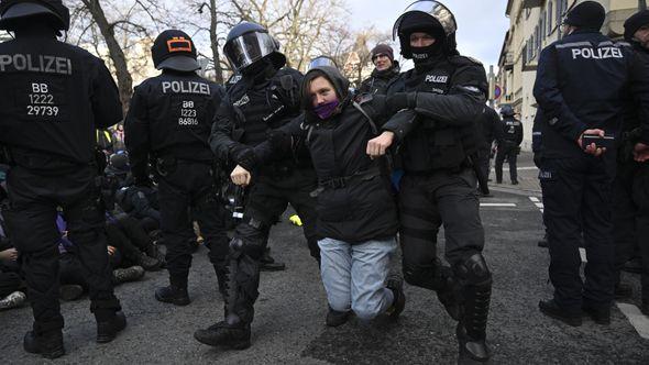 Demonstracije u Njemačkoj - Avaz