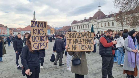 Tuzla protest - Avaz