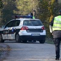 Policija na Ilidži oduzela automobil zbog neplaćenih kazni: Vozač odbacio drogu