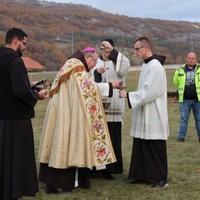 U Livnu se gradi križni put od betona i bronce