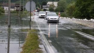 Poplave ugrozile domaćinstva u Brčko distriktu, putne komunikacije prohodne