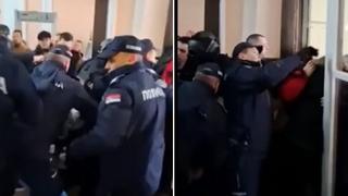 Video / Haos u Novom Sadu: Sukobili se opozicija i policija