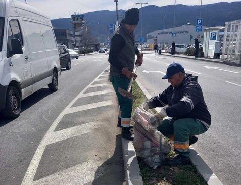 Tokom akcije čišćenja  - Avaz