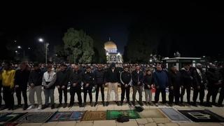 Hiljade Palestinaca klanjalo teravih-namaz u džamiji Al-Aksa u Jerusalemu