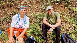 Forto pješačio s Ćerimom (77) iz Bratunca više od 80 kilometara na Maršu mira: Bez nje ne znam da li bih uspio