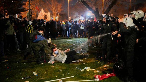 Protesti u Istanbulu - Avaz