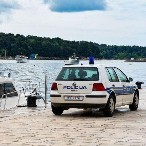 Ostrvo ima brod za hitne slučajeve, a na telefon se niko nije javio: Muškarcu na Rabu pozlilo, ubrzo je umro